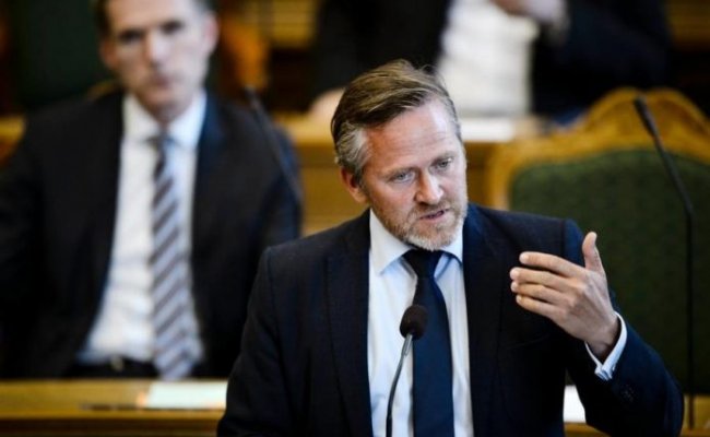 Глава МИД Дании не нашел, что ответить на вопрос об украинских реформах