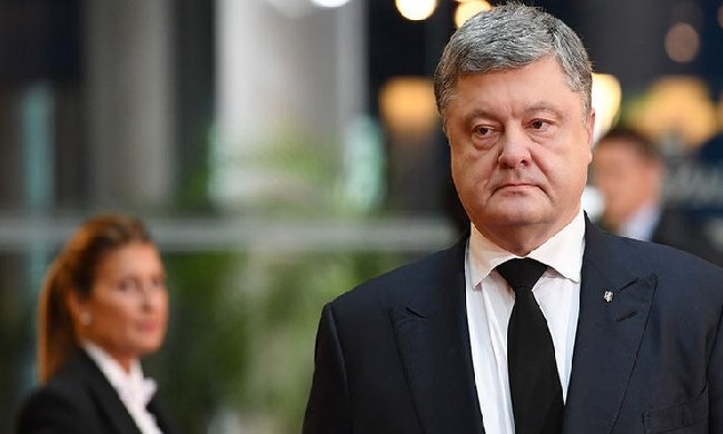 Порошенко подписал закон о досрочной пенсии членам семей «майдановцев»