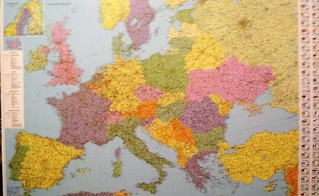 В Венгрии продавали карту, где Крым и части двух регионов были отмечены неукраинскими