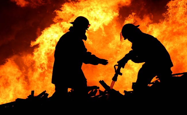 В Гродненском районе на пожаре погиб спасатель