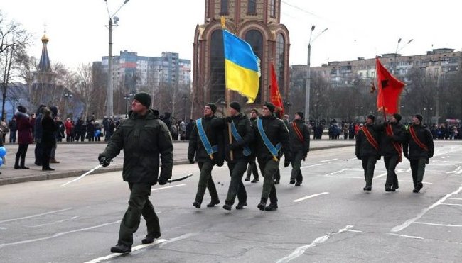 На Украине командира воинской части отстранили из-за марша с советской символикой