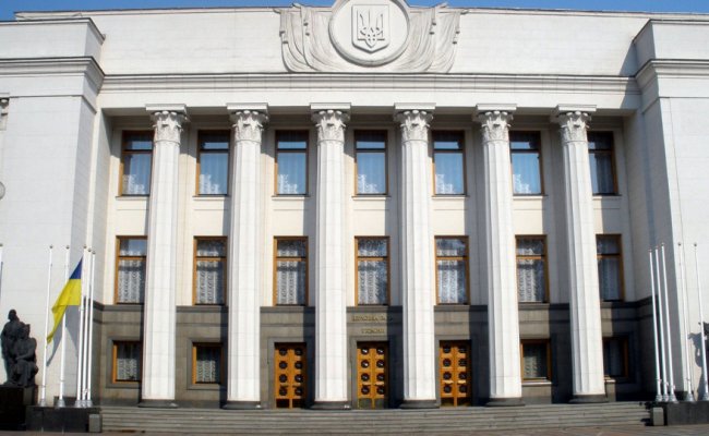 На Украине намерены обязать артистов платить сбор в поддержку карателей за выступления в РФ