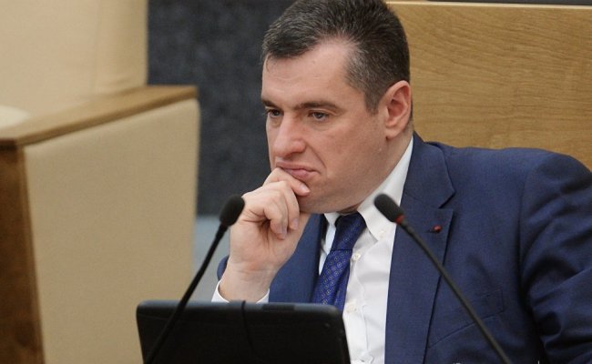 Депутат Госдумы Слуцкий попросил прощения у обиженных женщин