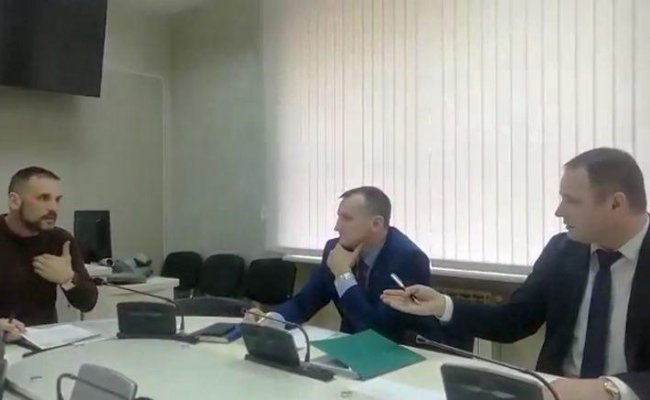 «Мы видели, как собирают подписи»: чиновник Брестского облисполкома усомнился в протесте против строительства завода АКБ