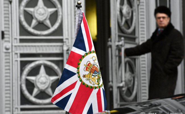 Россия вышлет британских дипломатов в ответ на действия Великобритании