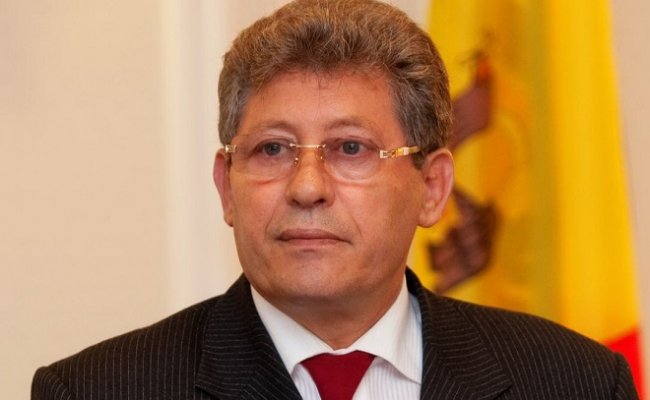 В Молдавии фракция покинула в парламент из-за нежелания спикера отпраздновать румынскую оккупацию