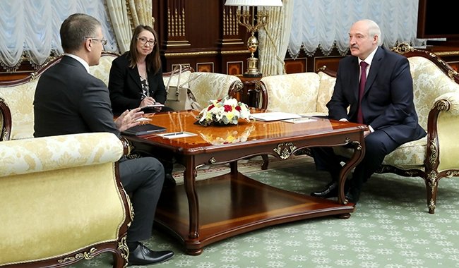 Лукашенко обсудил со спецпредставителем президента Сербии пути развития межгосударственных отношений
