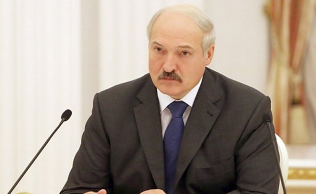 Лукашенко подписал указ о вступительных экзаменах