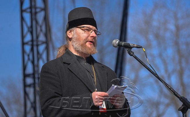 Пресс-секретарь РПЦ в Беларуси оправдывает БНР и нацистские лозунги
