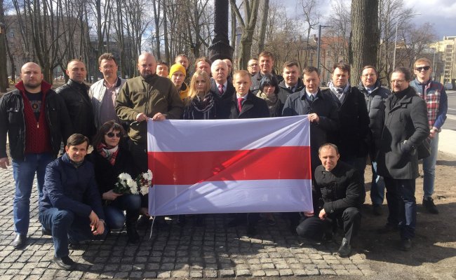 Партия БНФ обсудила в Вильнюсе перспективы улучшения материального обеспечения за счет пожертвований