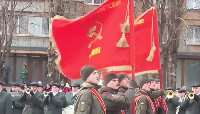 Офицеру Нацгвардии Украины грозит 10 лет заключения за парад с советской символикой