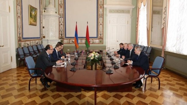 Беларусь и Армения намерены последовательно развивать отношения