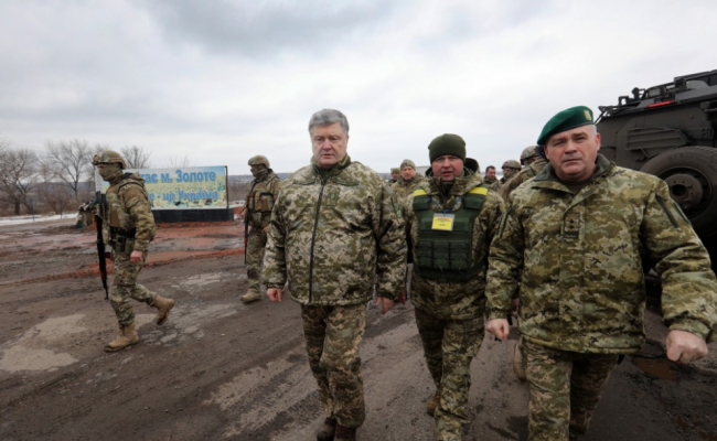 Порошенко объявил о начале операции объединенных сил на Донбассе