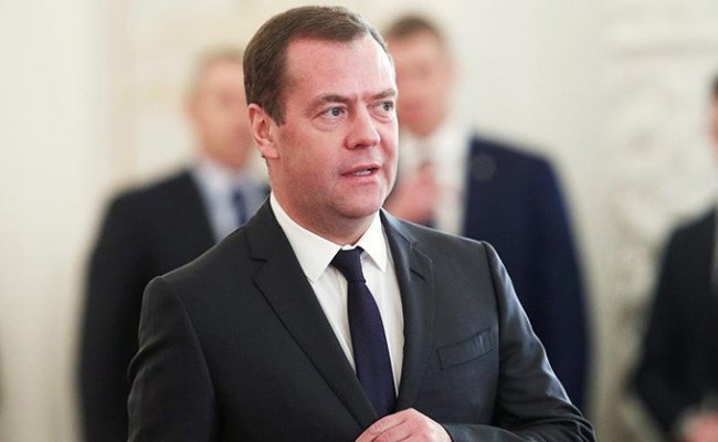 Медведев назначен премьер-министром России