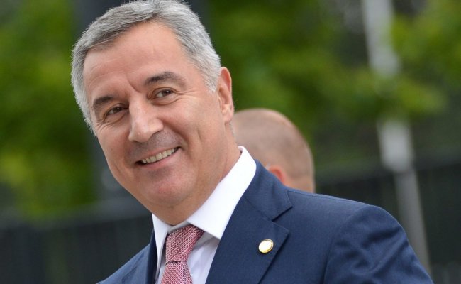 Джуканович вступил в должность президента Черногории