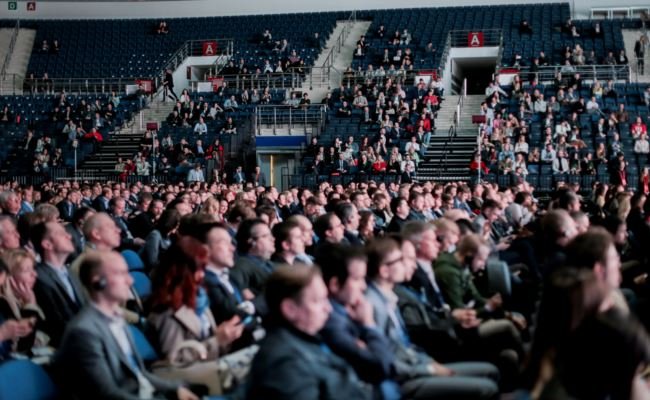 Сотні гледачоў на ІТ-канфэрэнцыі Hi-tech Nation у Менску, 20 красавіка 2018