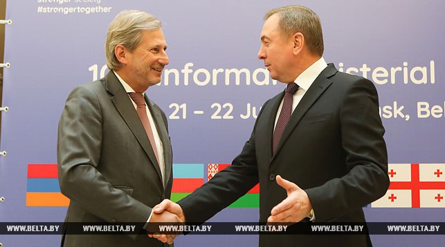 Еврокомиссар Хан заверил, что приоритеты партнерства с Беларусью будут подписаны в этом году