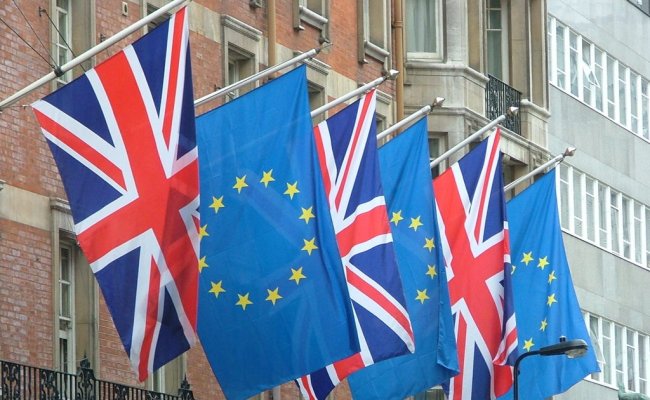 Великобритания намерена предоставить Северной Ирландии статус ЕС