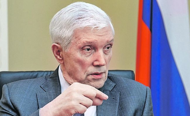 Суриков заверил, что никаких переговоров о военной базе с Минском не ведется