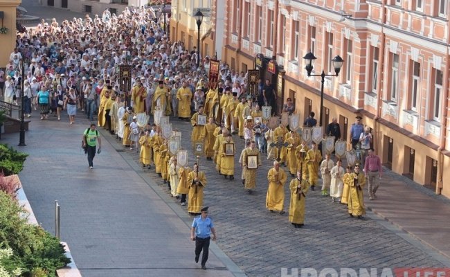 В Гродно прошло ежегодное шествие православных верующих