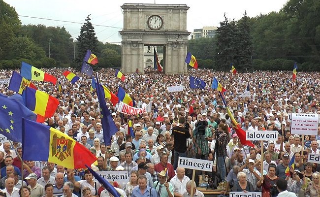 В Молдове прошла акция протеста из-за аннулированных результатов выборов мэра Кишинева