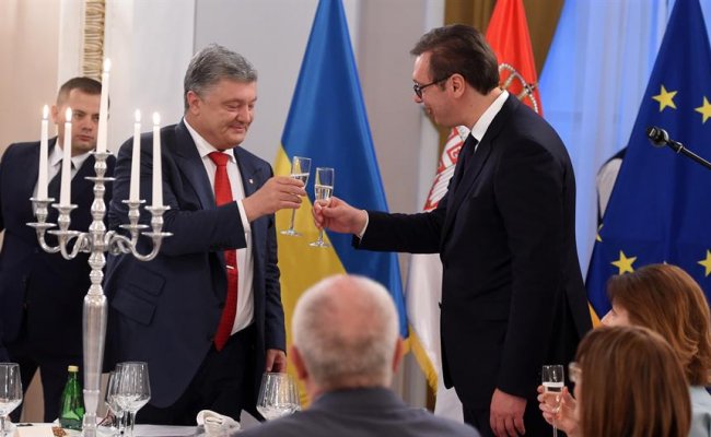 Вучич оправдывается за братанье с диктатором: Украина ничего плохого нам не сделала