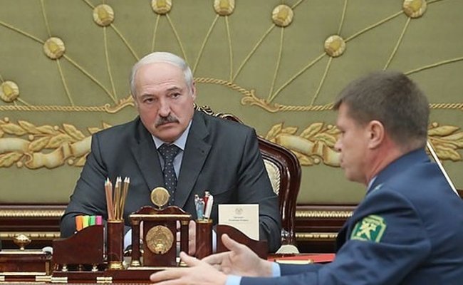 Лукашенко: «Санкционку» в Россию везут не белорусы, а россияне