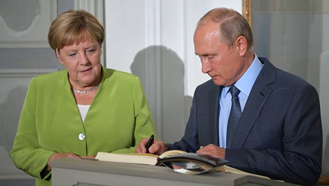 Меркель и Путин хотят сохранить ядерную сделку с Ираном