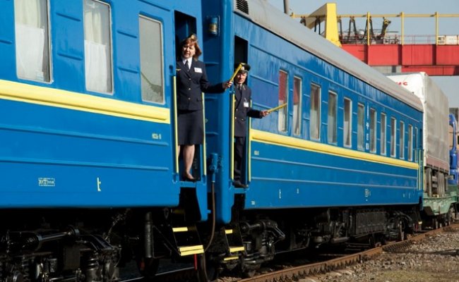 Киев собирается закрыть железнодорожнее сообщение с Россией