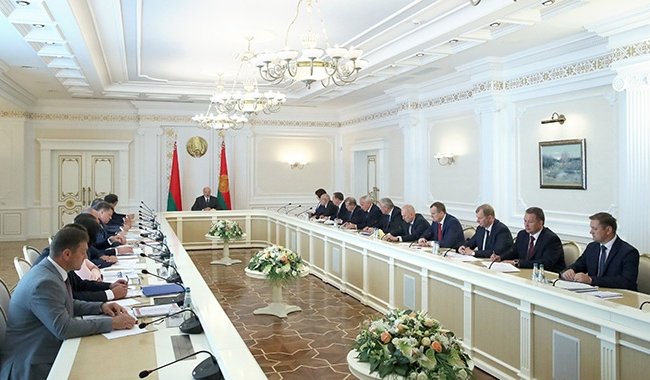 Лукашенко призвал к созданию в стране новых высокопроизводительных рабочих мест