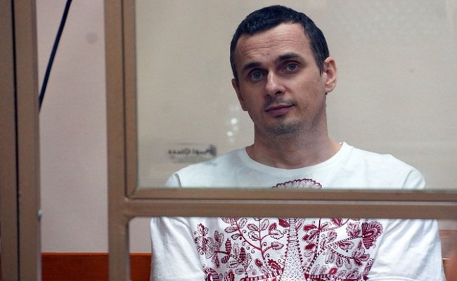 Адвокат террориста Сенцова просит перевести осужденного в больницу