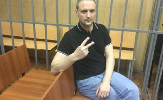 Координатора российского «Левого фронта» арестовали на 30 дней за акцию против повышения пенсионного возраста