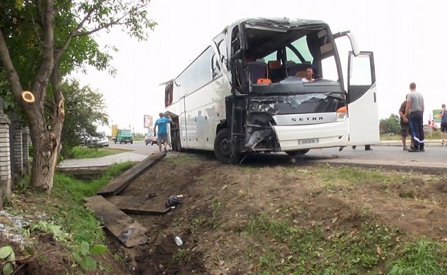 На Украине автобус с белорусскими туристами попал в ДТП
