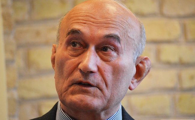 Позняк призвал деятелей искусства отказаться от конкурса на лучший памятник для Куропат