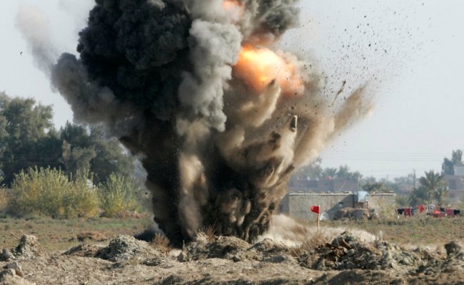 В ДНР при взрыве мины погибли трое детей