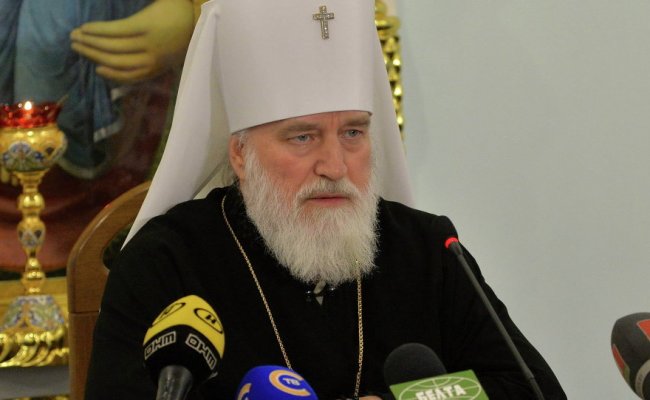БПЦ призвала Константинополь приостановить процесс придания украинской церкви автокефалии