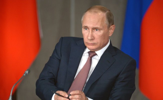 Путин заявил, что РФ строит БелАЭС в ущерб себе