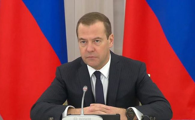 Медведев: Санкции США против российских банков – это объявление торговой войны
