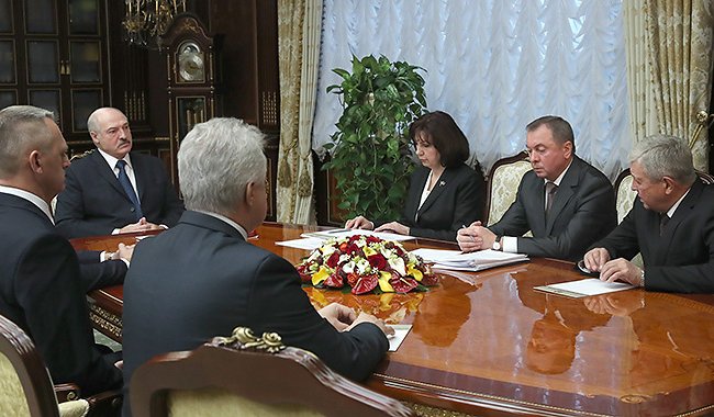 Лукашенко: Посол Беларуси в РФ должен обладать чрезвычайными полномочиями