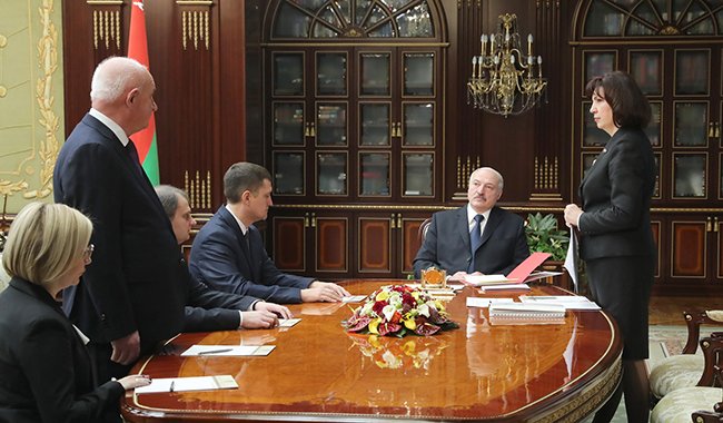 Президент: В следующем году в Беларуси начнется политическая «вакханалия»