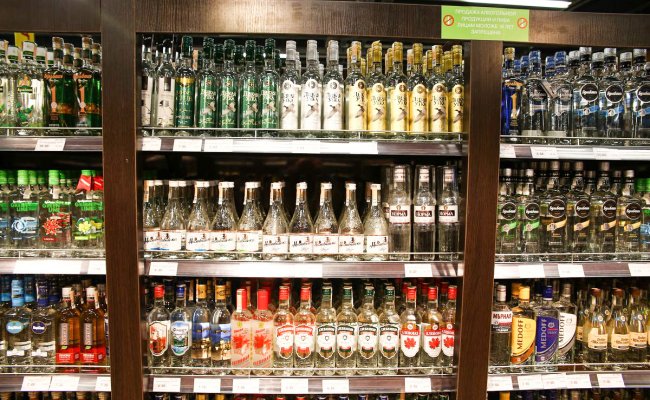 Наценки на крепкий алкоголь в Беларуси уравняют с 17 декабря
