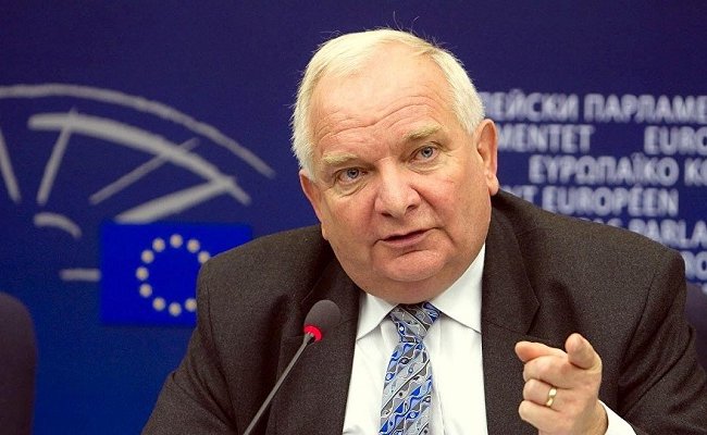 Глава ЕНП призвал власти Беларуси отменить высылку пресс-секретаря ОГП