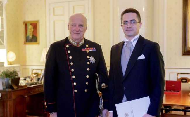Посол Беларуси Мирончик встретился с королем Норвегии