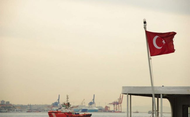 Турция приступила к строительству военной базы в Черном море