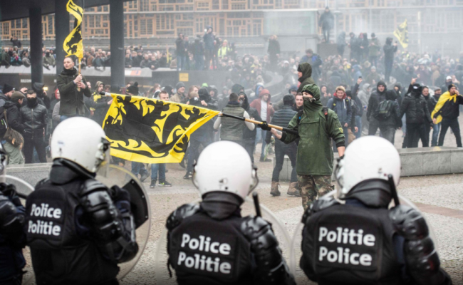 В Бельгии акция протеста противников миграции переросла в беспорядки