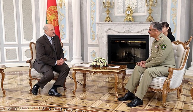 Лукашенко: Беларусь намерена развивать сотрудничество с Пакистаном
