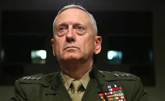 Трамп объявил об отставке главы Пентагона