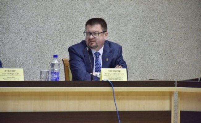 «Дело медиков»: экс-замминистра Лосицкий признался в получении взяток