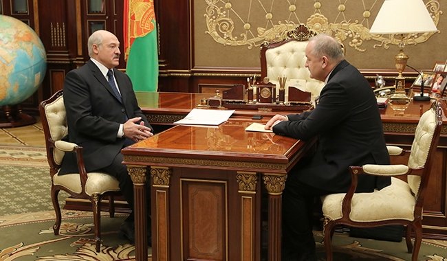 Лукашенко констатировал спокойствие на финансовом рынке