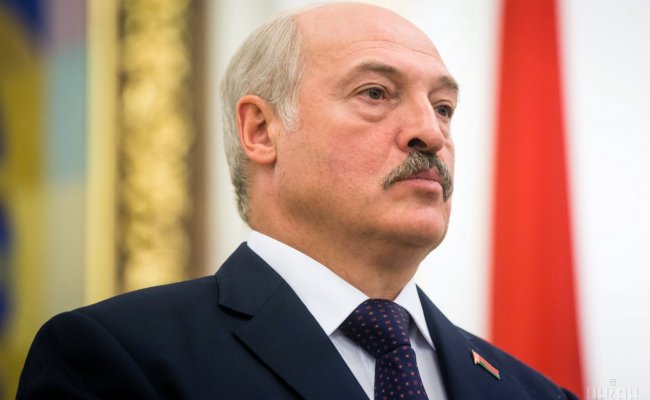 Профессор БГУ: Лукашенко вместе с оппозицией ищет помощь у Запада